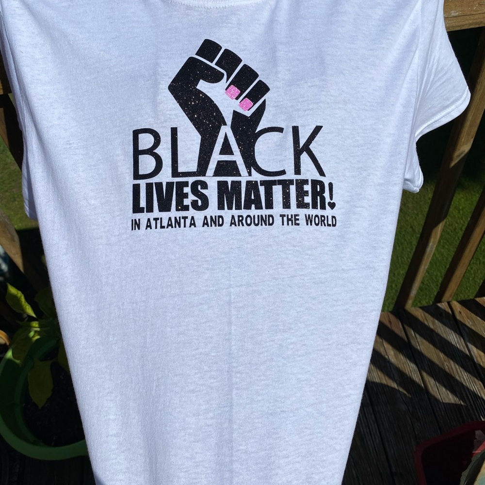 Black Lives Matter Glitter Tshirt **NEW**